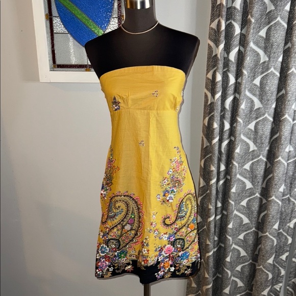 Sugar Beach Paisley Yellow Strapless Beaded & Sequined Cotton Mini Dress - Picture 1 of 10